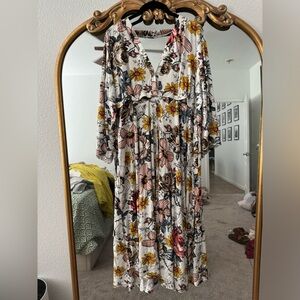 Lila Labor and Postpartum Gown in Vintage Floral